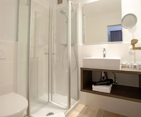 Twilling ホテル 3*